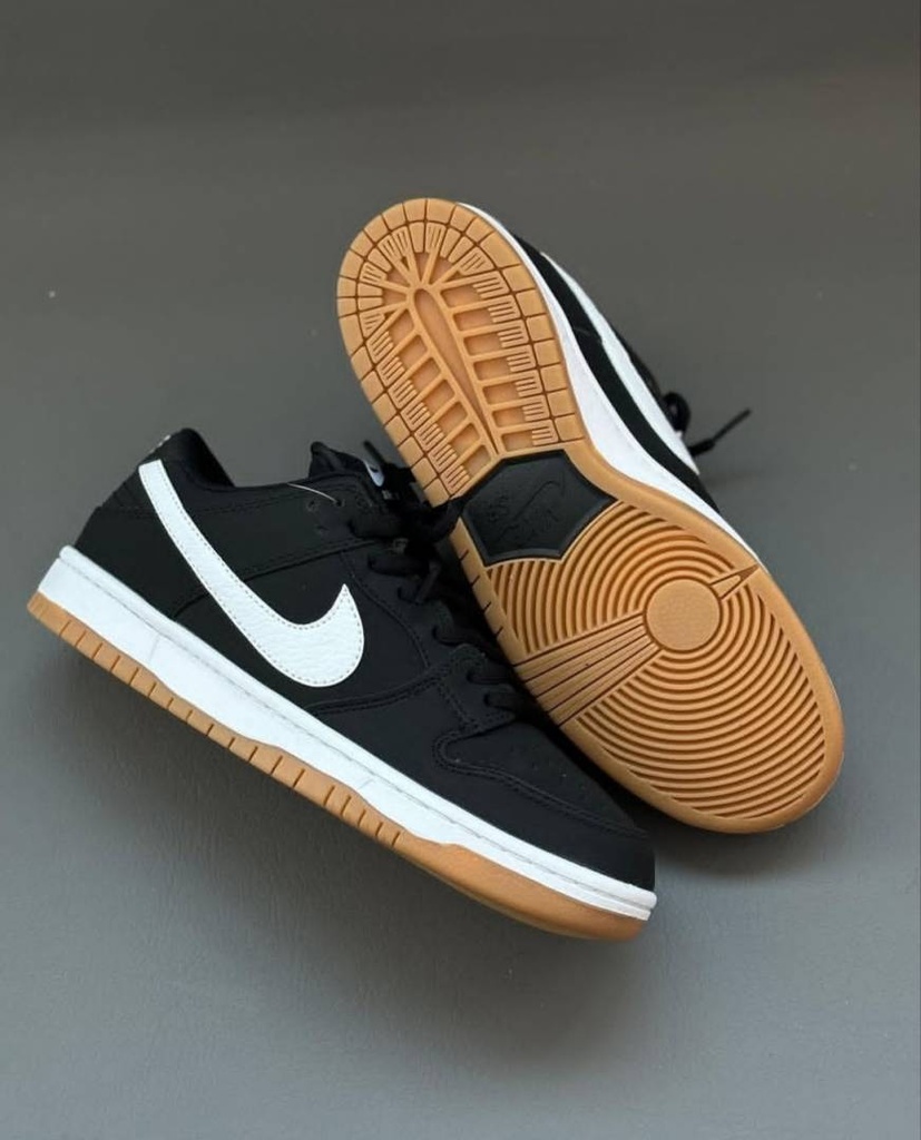 Nike SB Dunk Low Pro Black Gum