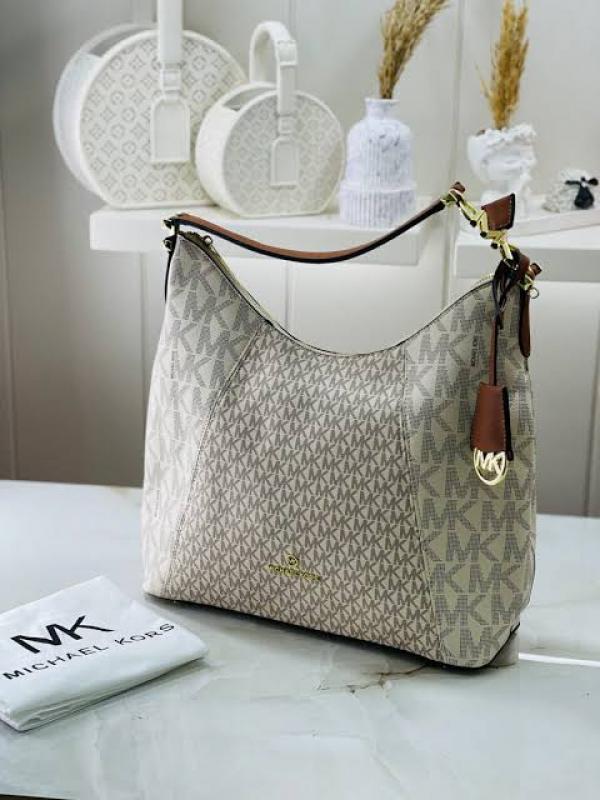 Michael kors jet set ( vanilla)