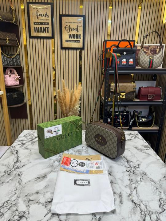 Gucci neo vinitage GG supreme