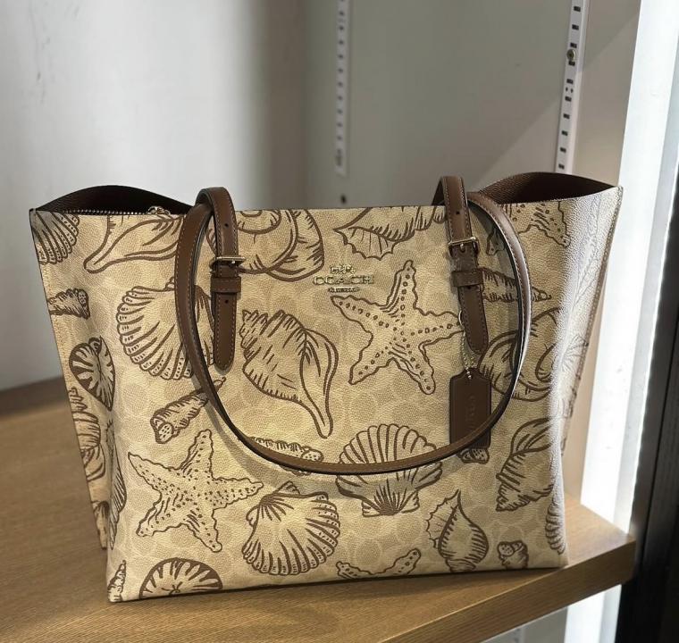 Coach : City Tote in Signature Canvas  (Khaki)