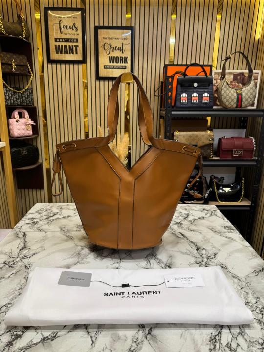 Saint Laurent (YSL): Take-Away Tote Bag