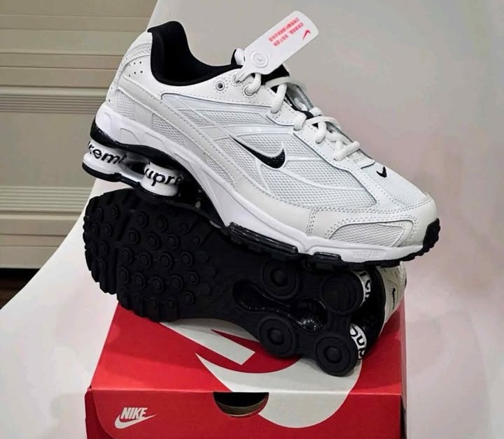 Nikee shox Ride 2 supreme white
